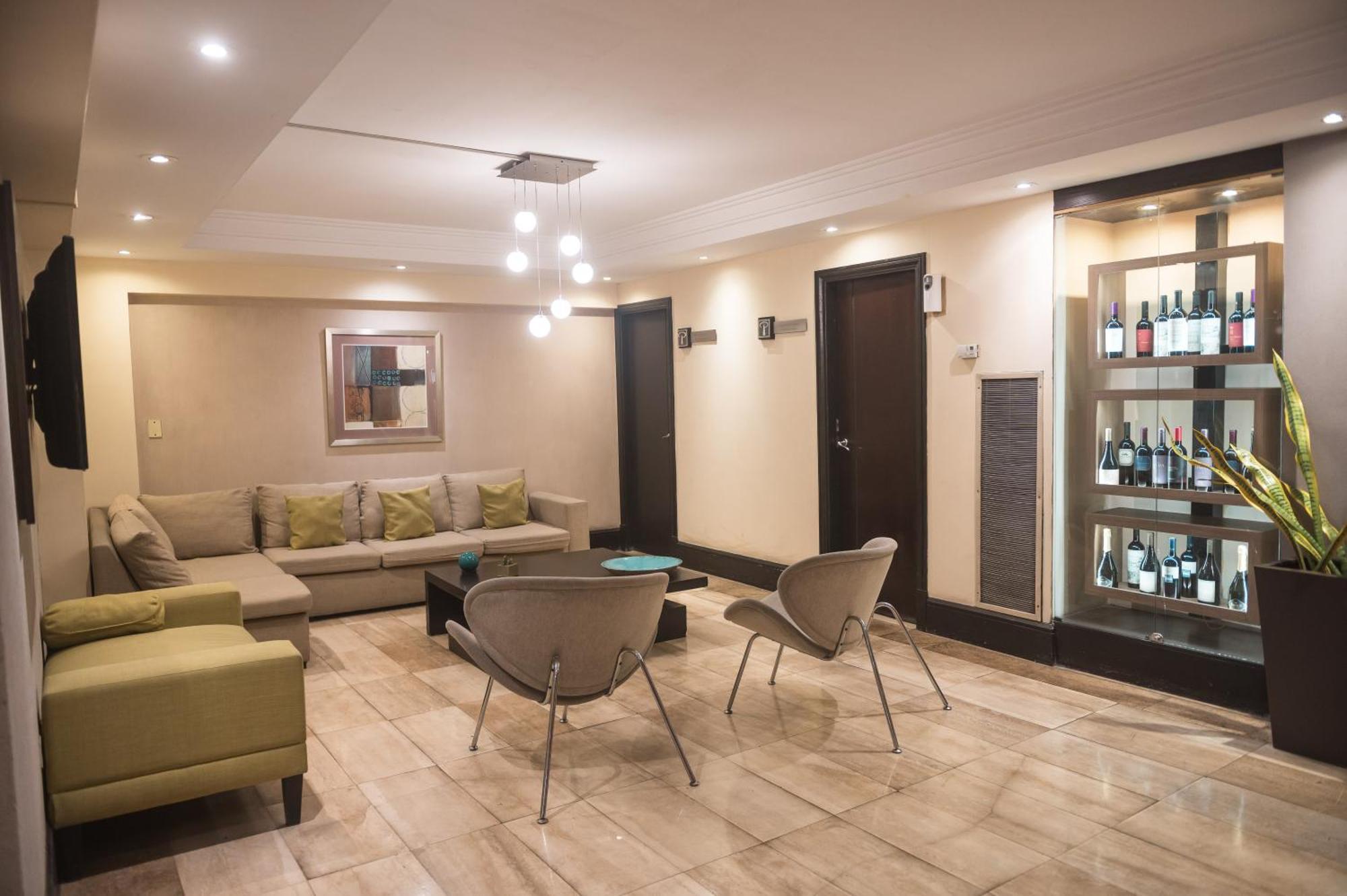 Premium Tower Suites ميندوزا المظهر الخارجي الصورة